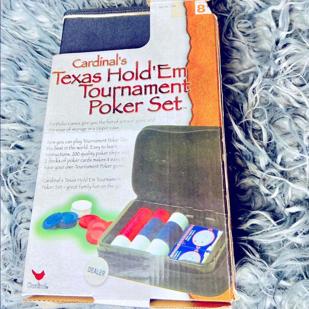 Cardinal’s Texas Hold’ ‘Em Tournament Poker Set
